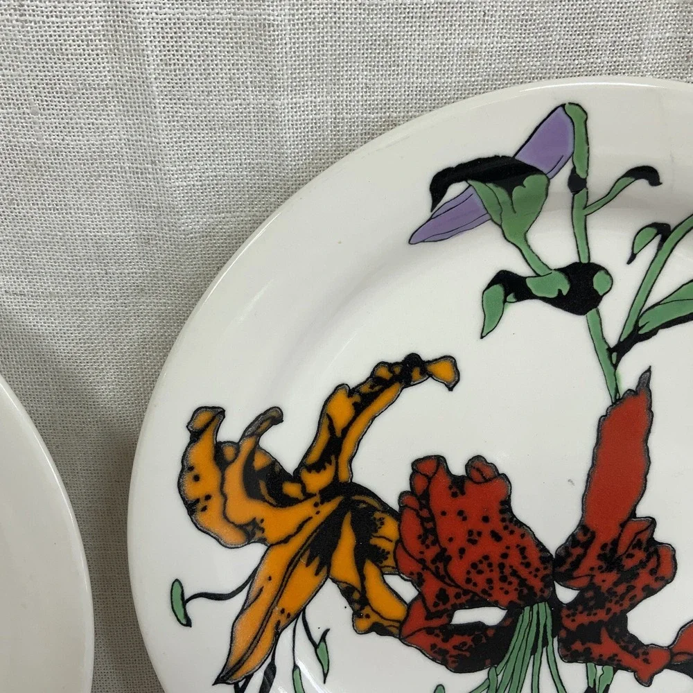 Pair Mikasa‎ Uptrend Tiger Lilies 10 3/4
